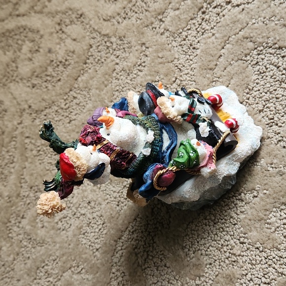 Sledding Snowmen Musical Figurine Christmas - Picture 3 of 6